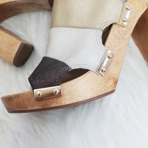 Trina Turk | Pasadena Wooden Block Heels - Picture 3 of 13